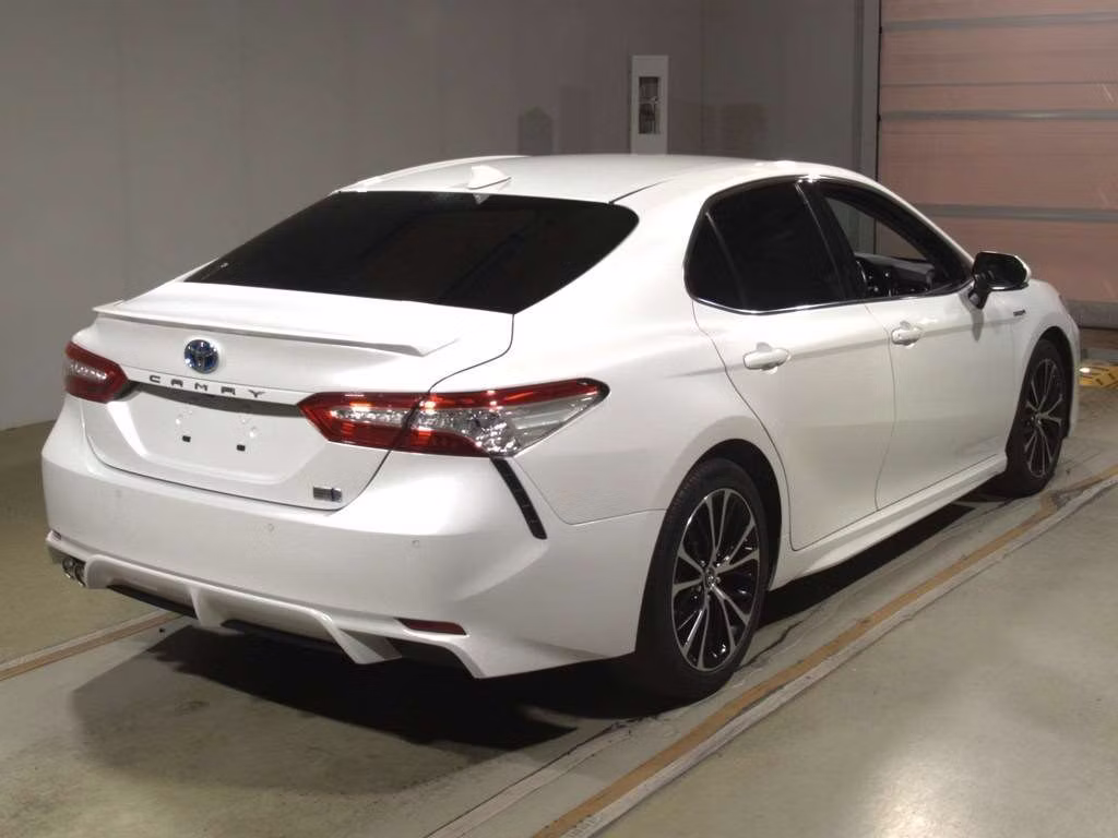 TOYOTA CAMRY