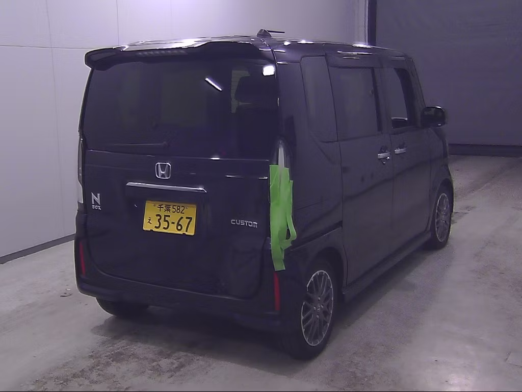 HONDA N-BOX