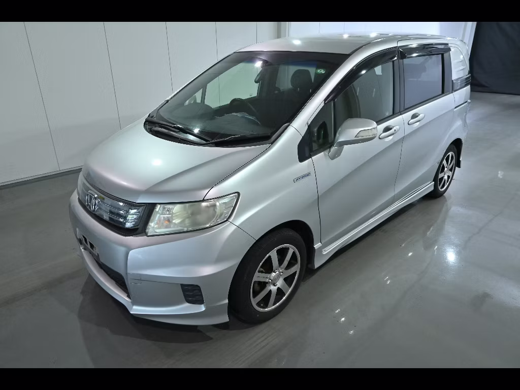 HONDA FREED SPIKE