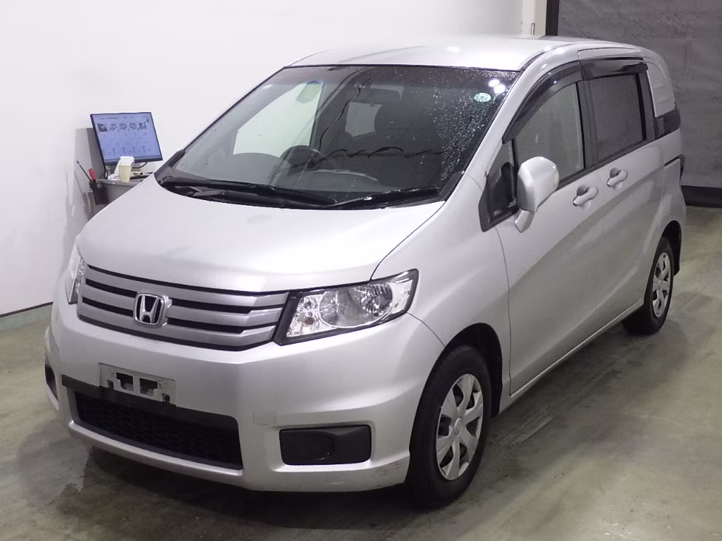 HONDA FREED SPIKE