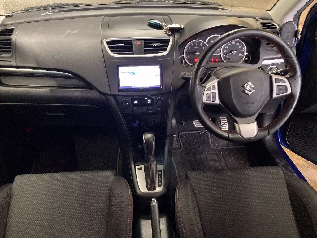 SUZUKI SWIFT