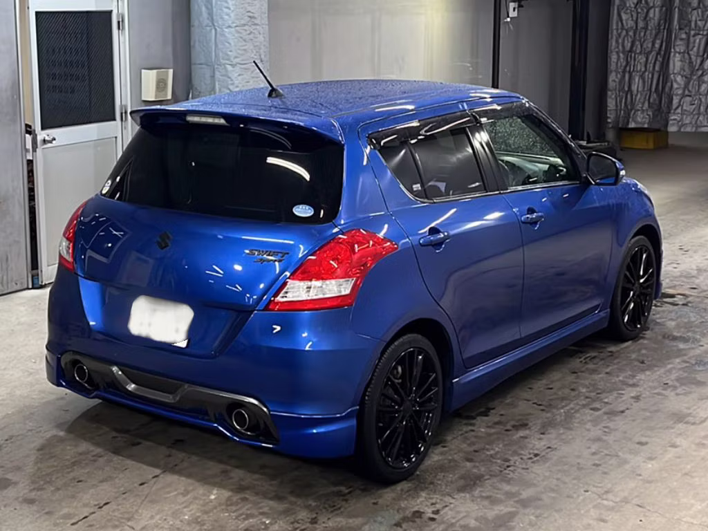 SUZUKI SWIFT