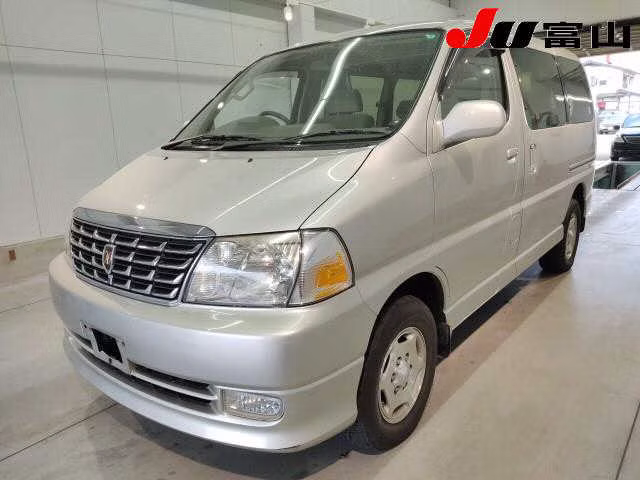 TOYOTA GRAND HIACE