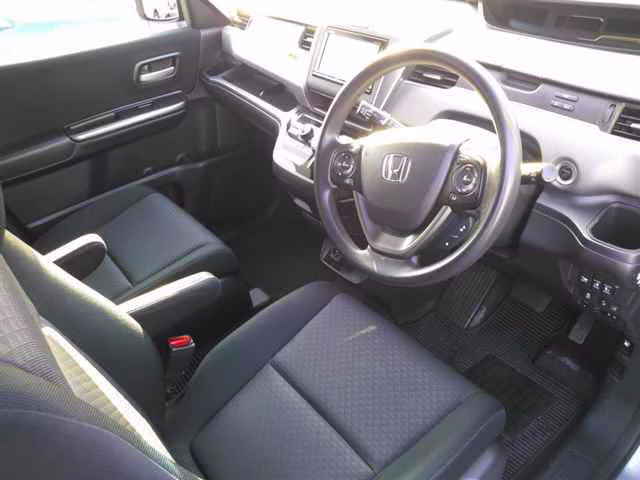 HONDA FREED+