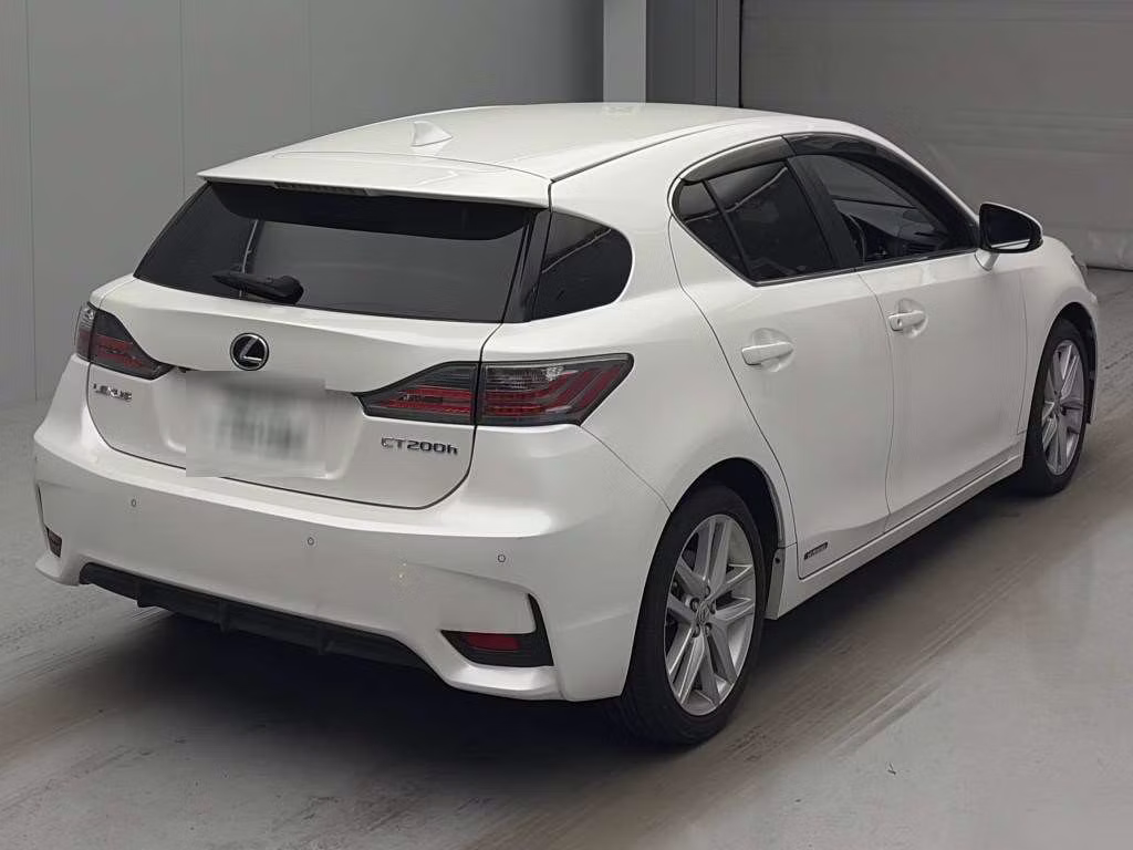 LEXUS CT200H