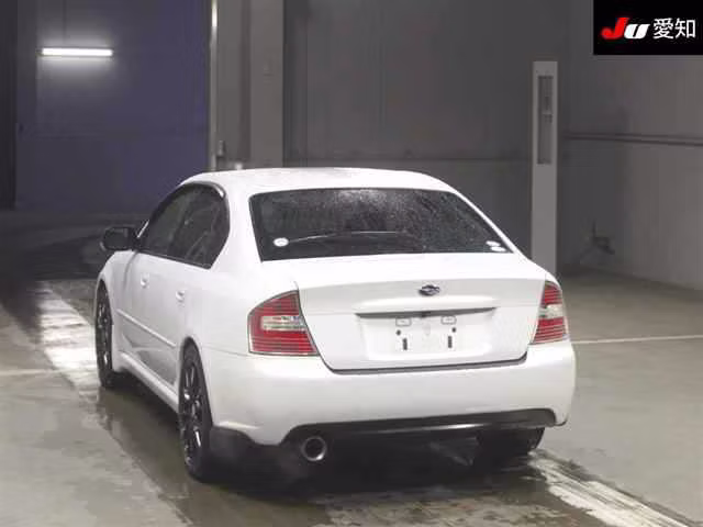SUBARU LEGACY B4
