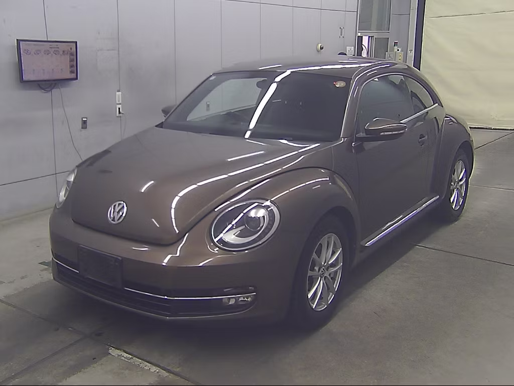 VOLKSWAGEN BEETLE