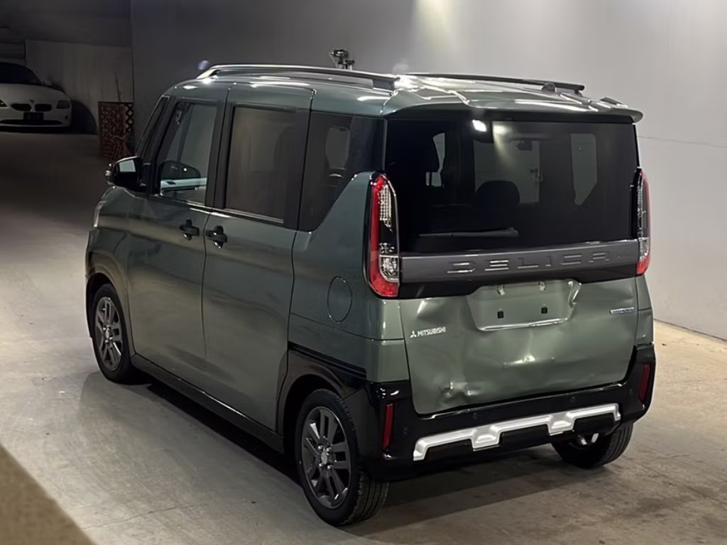 MITSUBISHI DELICA MINI