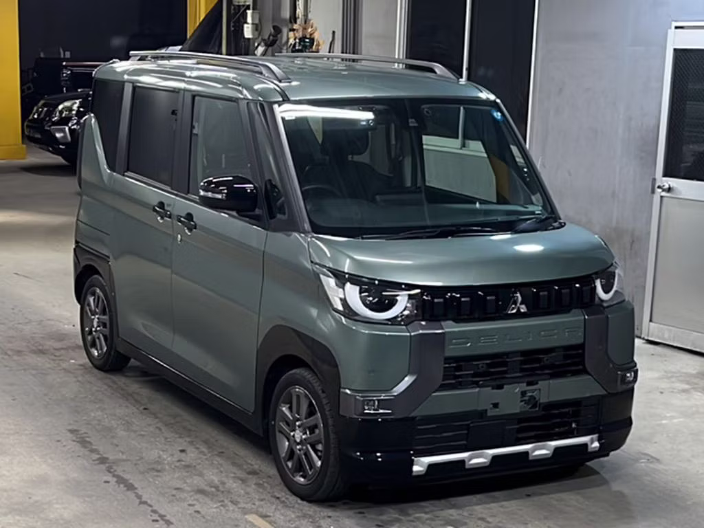 MITSUBISHI DELICA MINI