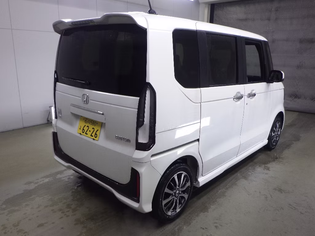 HONDA N-BOX