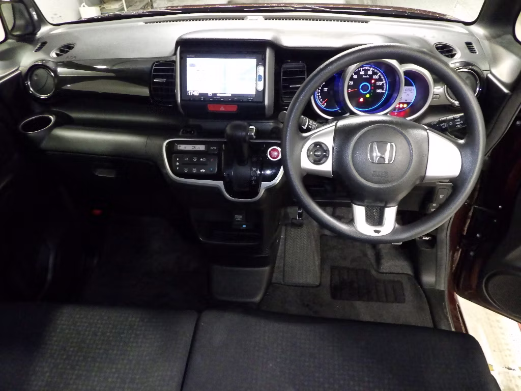 HONDA N-BOX