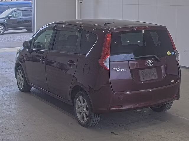 TOYOTA PASSO SETTE