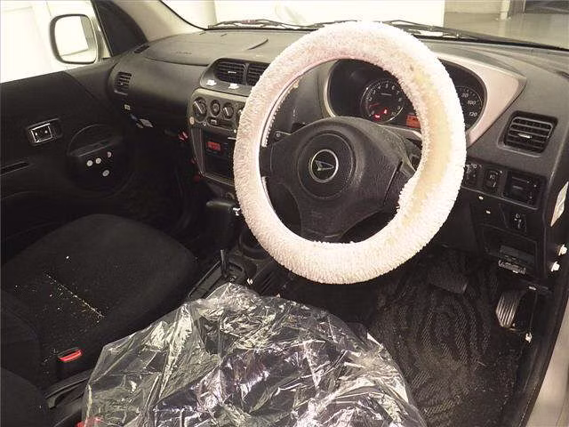 DAIHATSU TERIOS KID