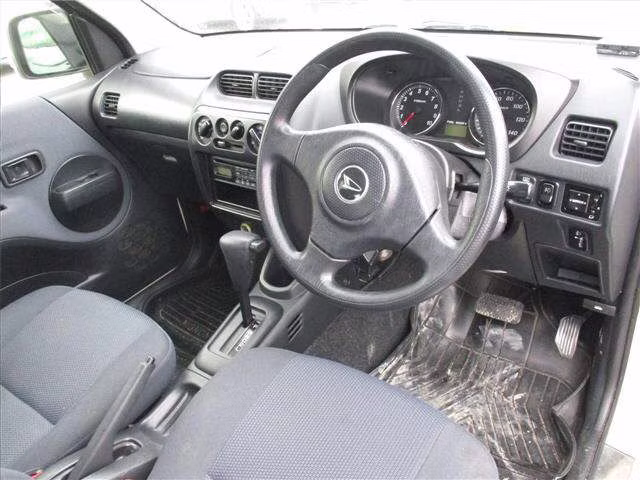 DAIHATSU TERIOS KID