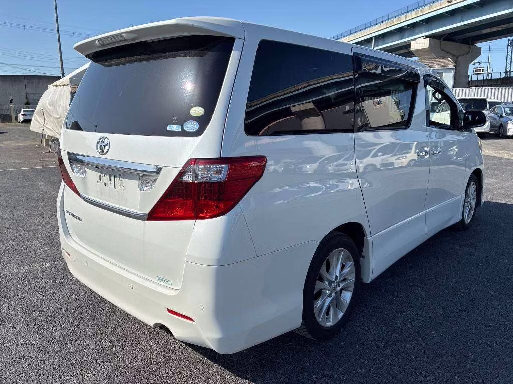 TOYOTA ALPHARD
