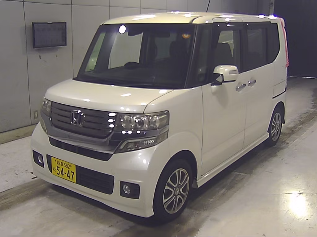 HONDA N-BOX