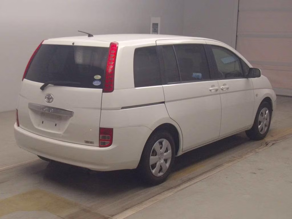 TOYOTA ISIS
