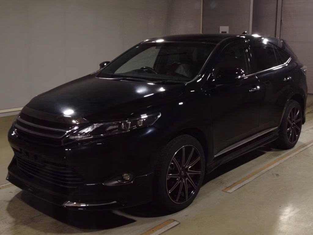 TOYOTA HARRIER