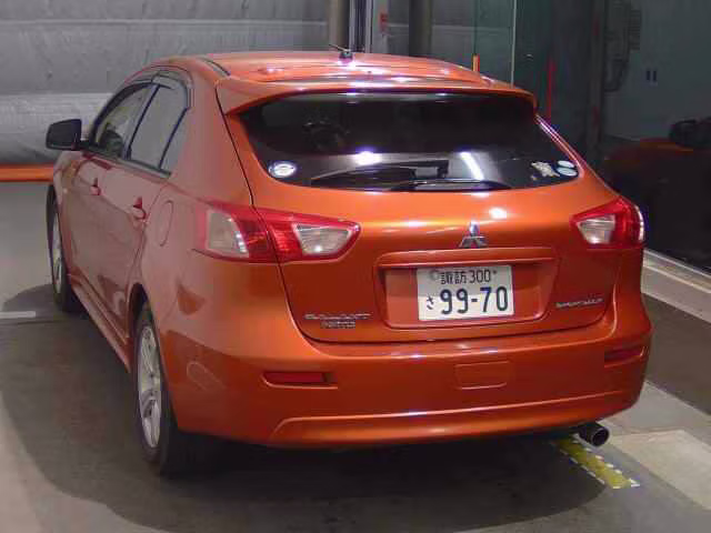 MITSUBISHI LANCER