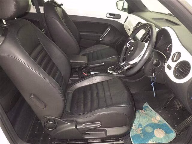 VOLKSWAGEN BEETLE