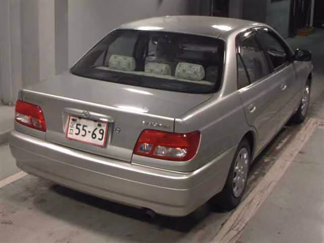 TOYOTA CARINA
