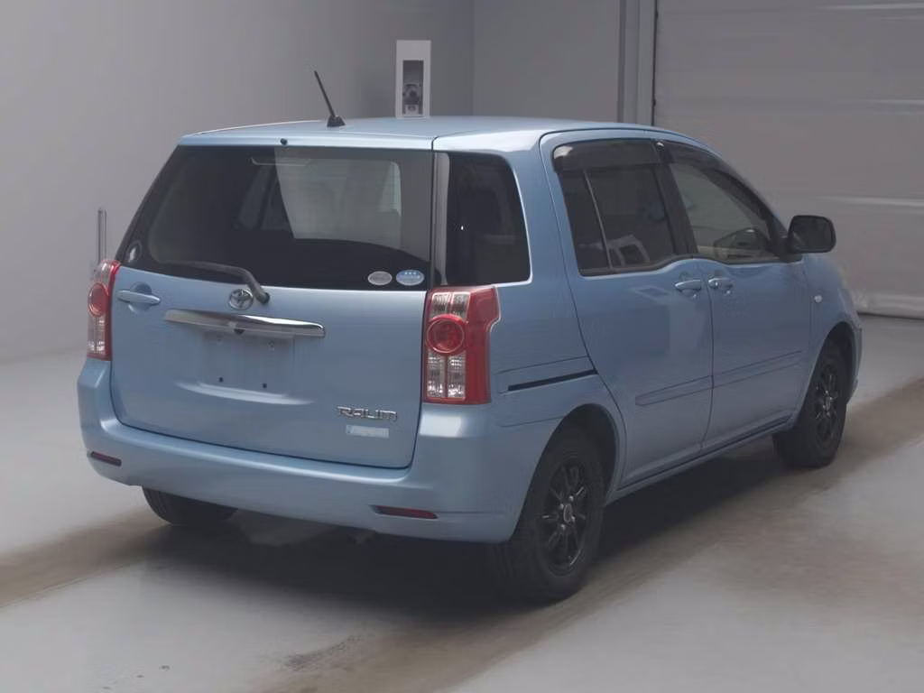 TOYOTA RAUM
