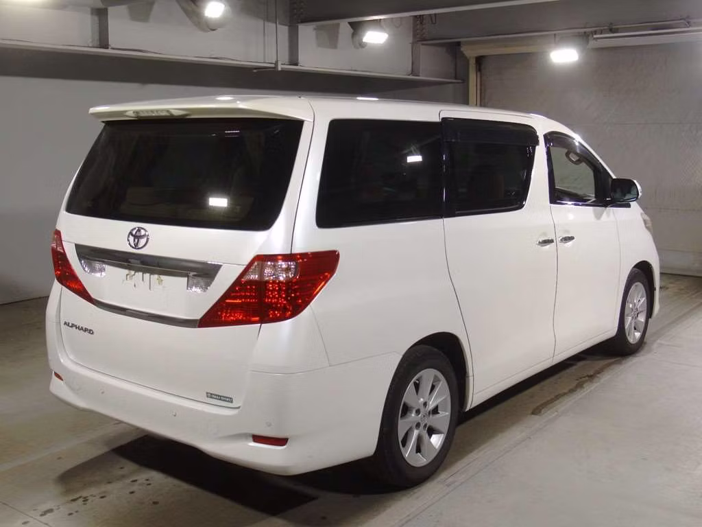 TOYOTA ALPHARD