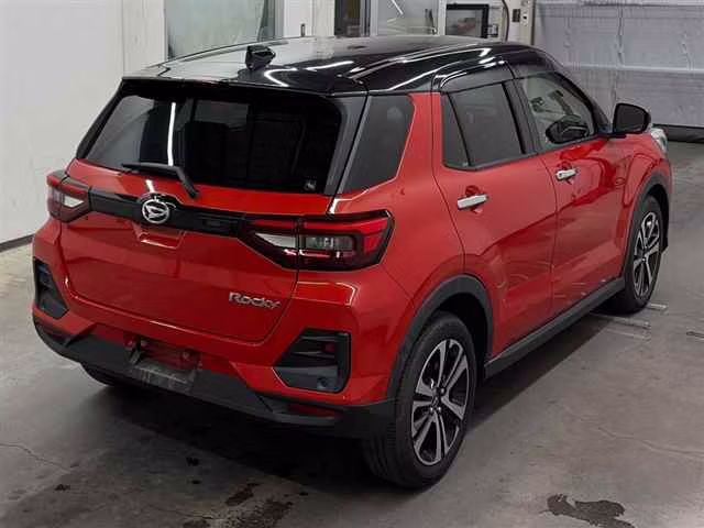 DAIHATSU ROCKY
