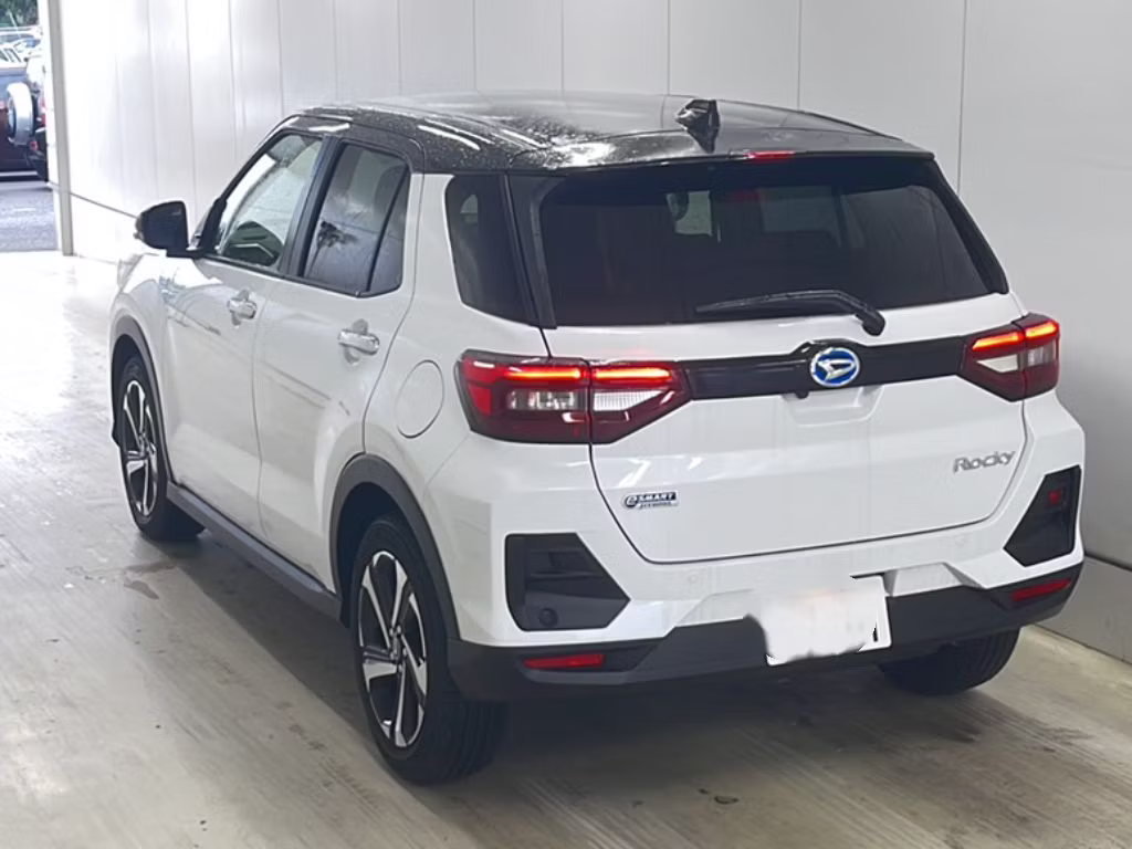 DAIHATSU ROCKY
