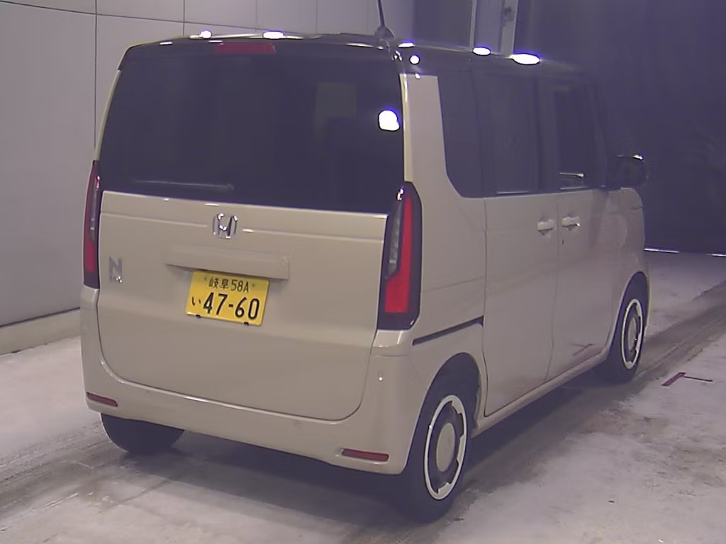 HONDA N-BOX