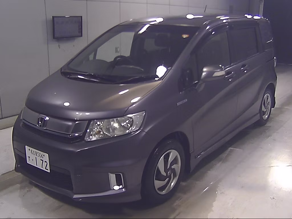 HONDA FREED SPIKE