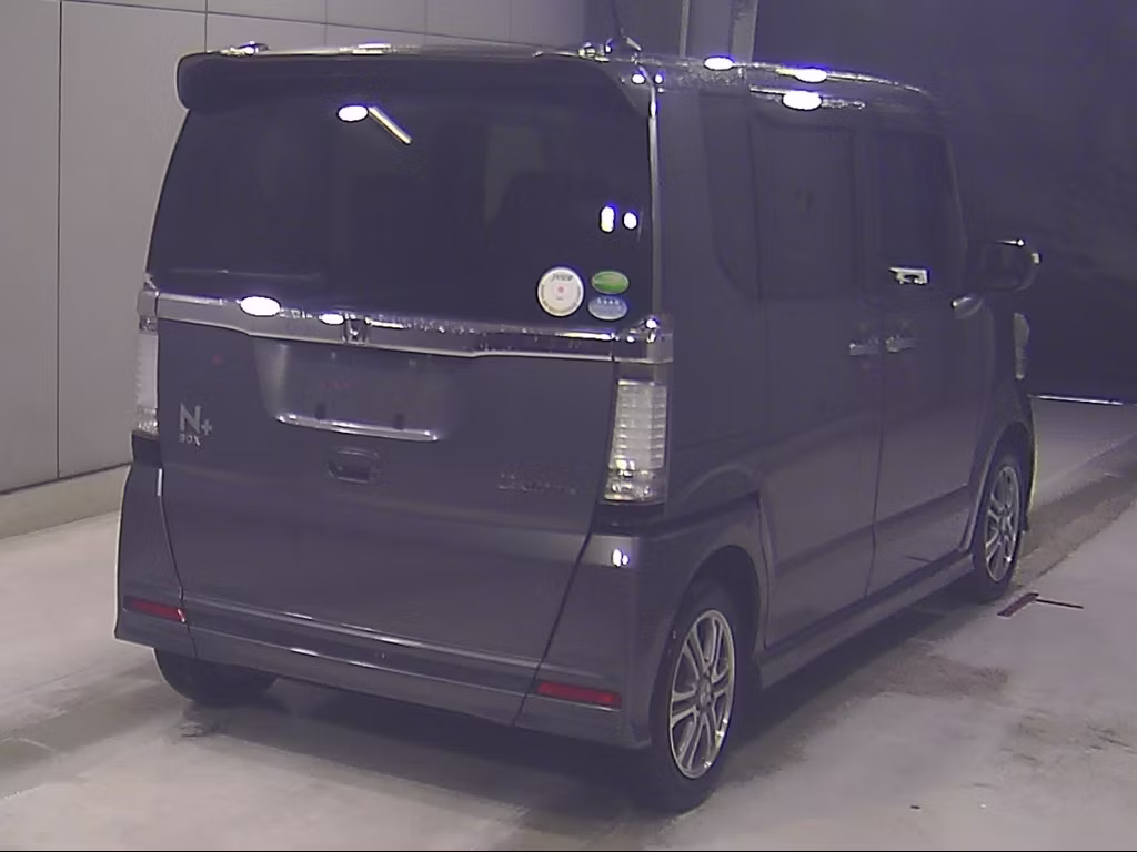 HONDA N-BOX+
