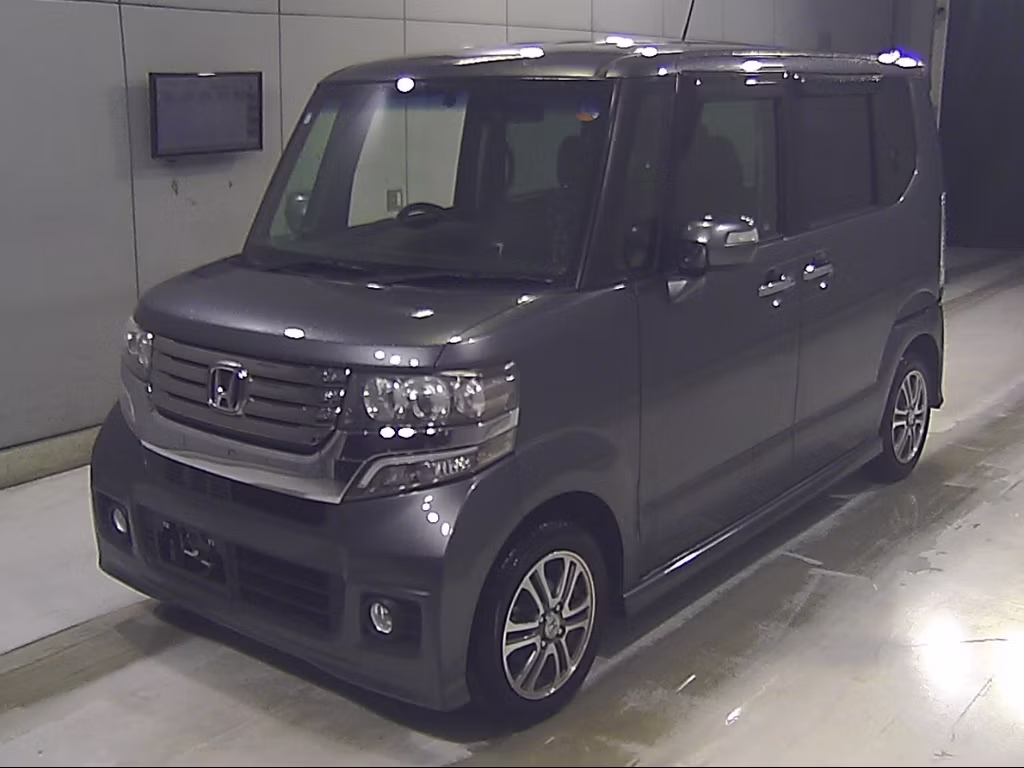 HONDA N-BOX+