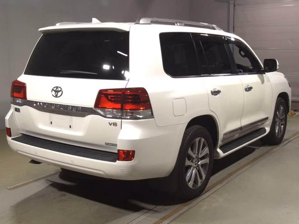 TOYOTA LAND CRUISER