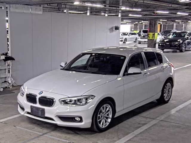 BMW 1-SERIES