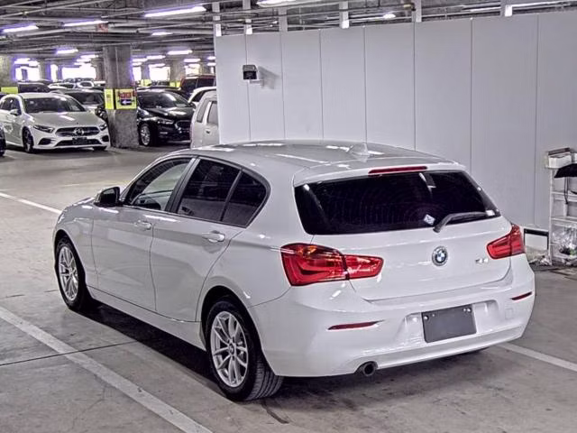 BMW 1-SERIES
