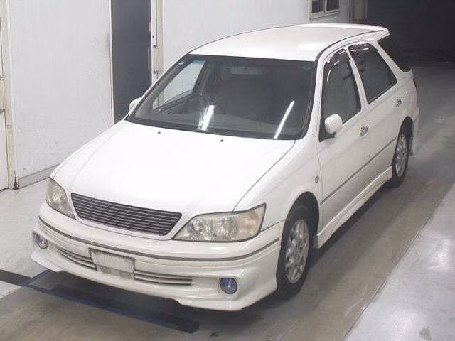 TOYOTA VISTA ARDEO