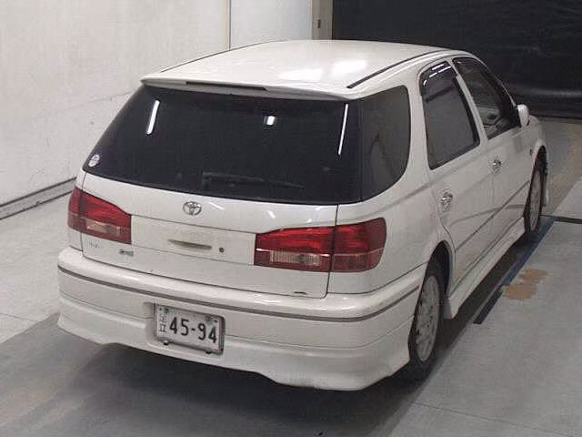 TOYOTA VISTA ARDEO