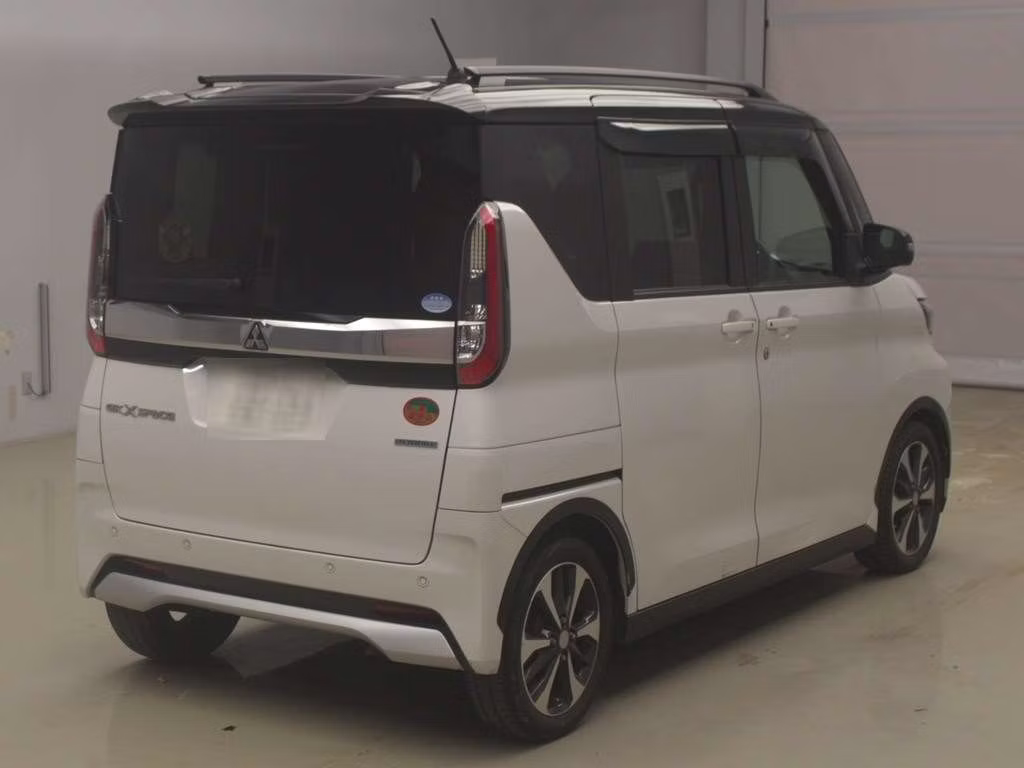 MITSUBISHI EK SPACE