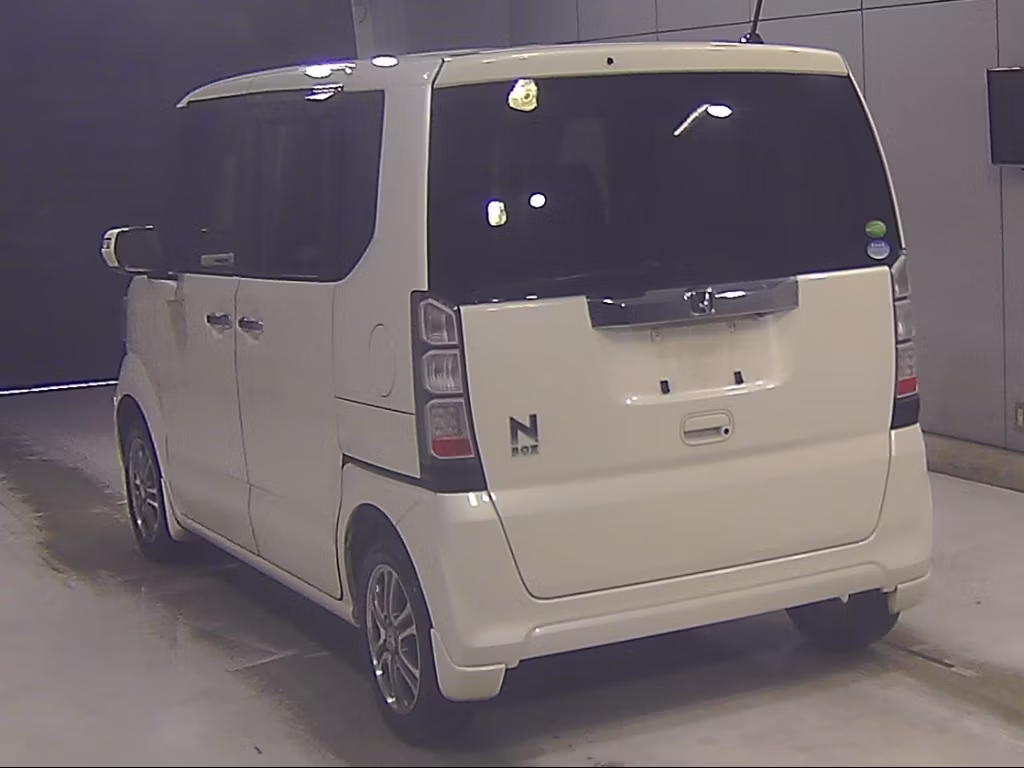 HONDA N-BOX