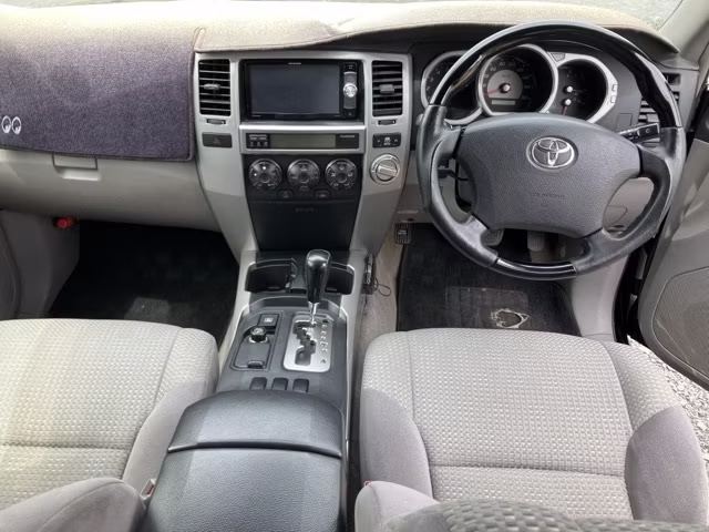 TOYOTA HILUX SURF