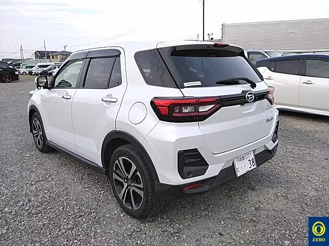 DAIHATSU ROCKY