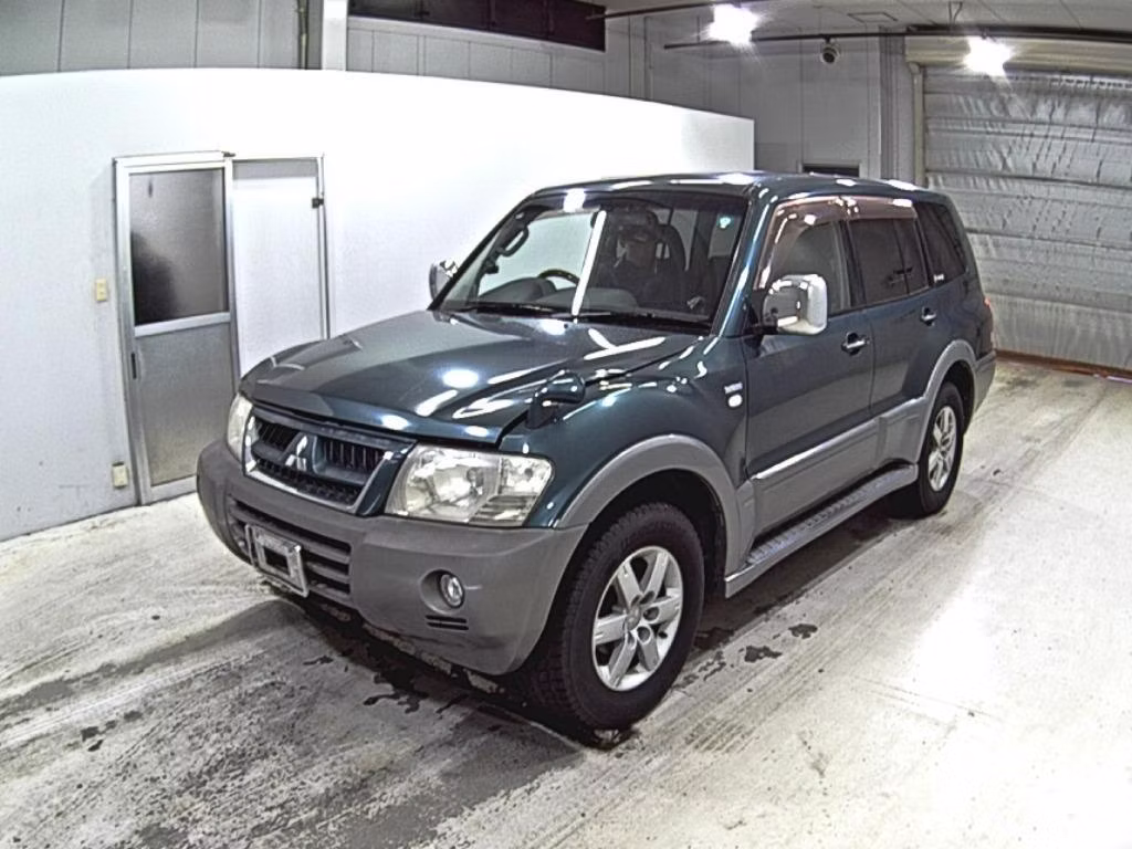 MITSUBISHI PAJERO