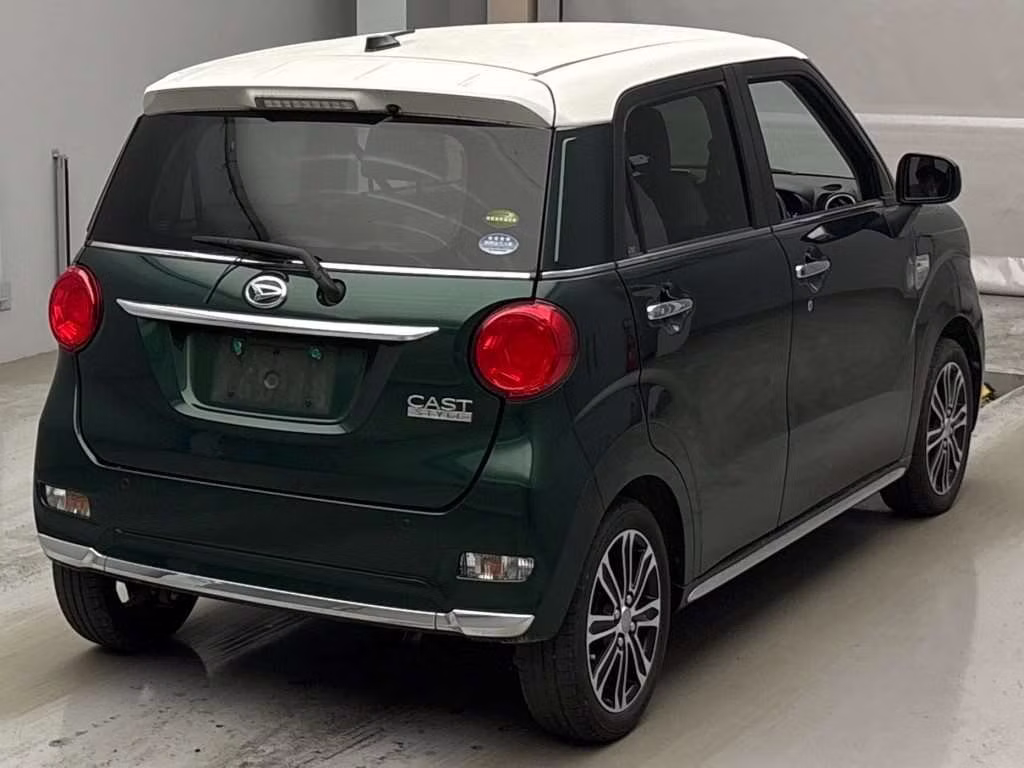DAIHATSU CAST