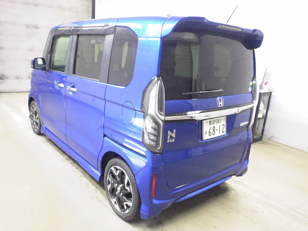 HONDA N-BOX