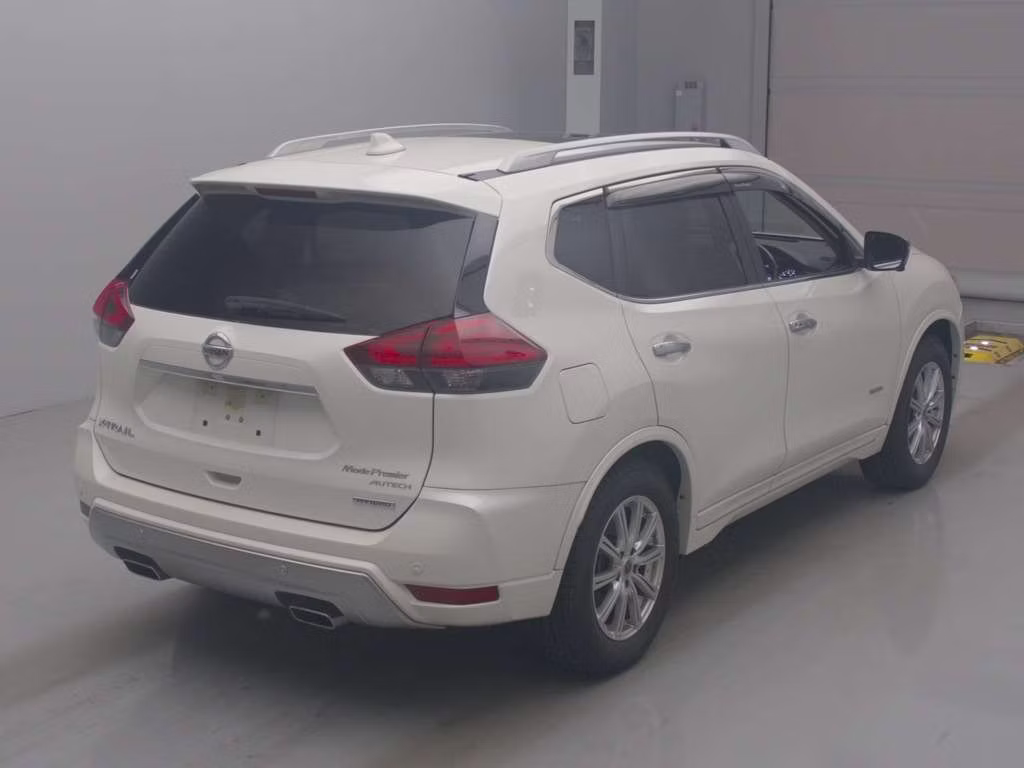 NISSAN X-TRAIL