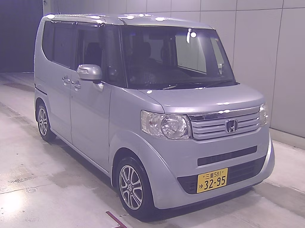 HONDA N-BOX