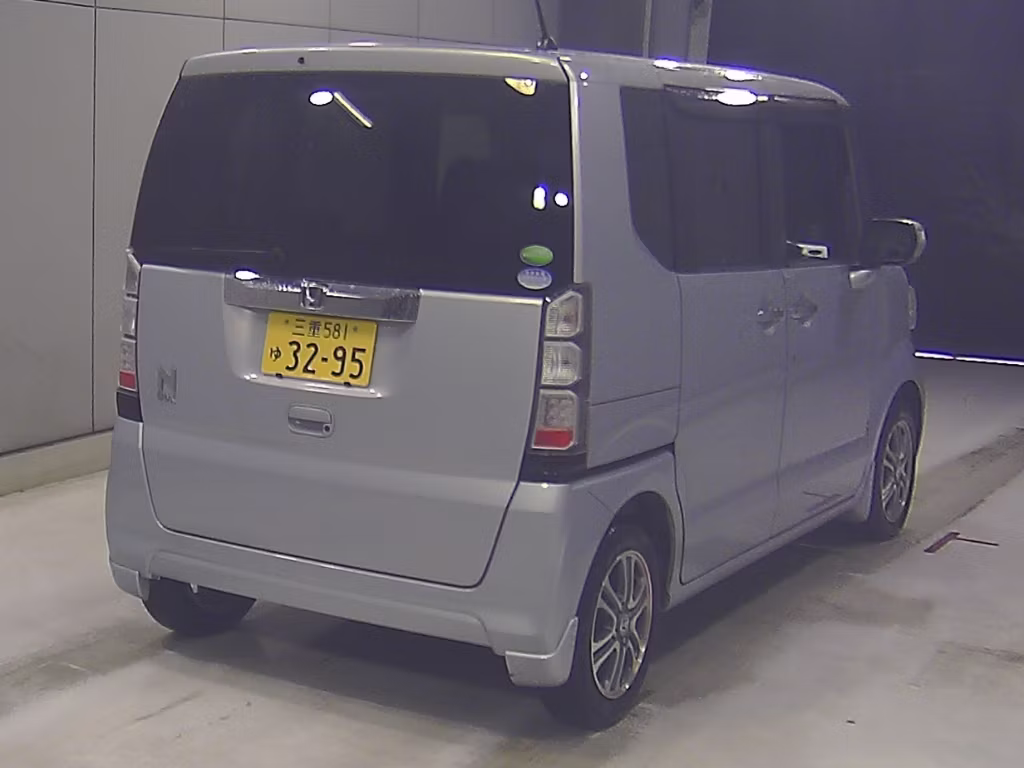 HONDA N-BOX