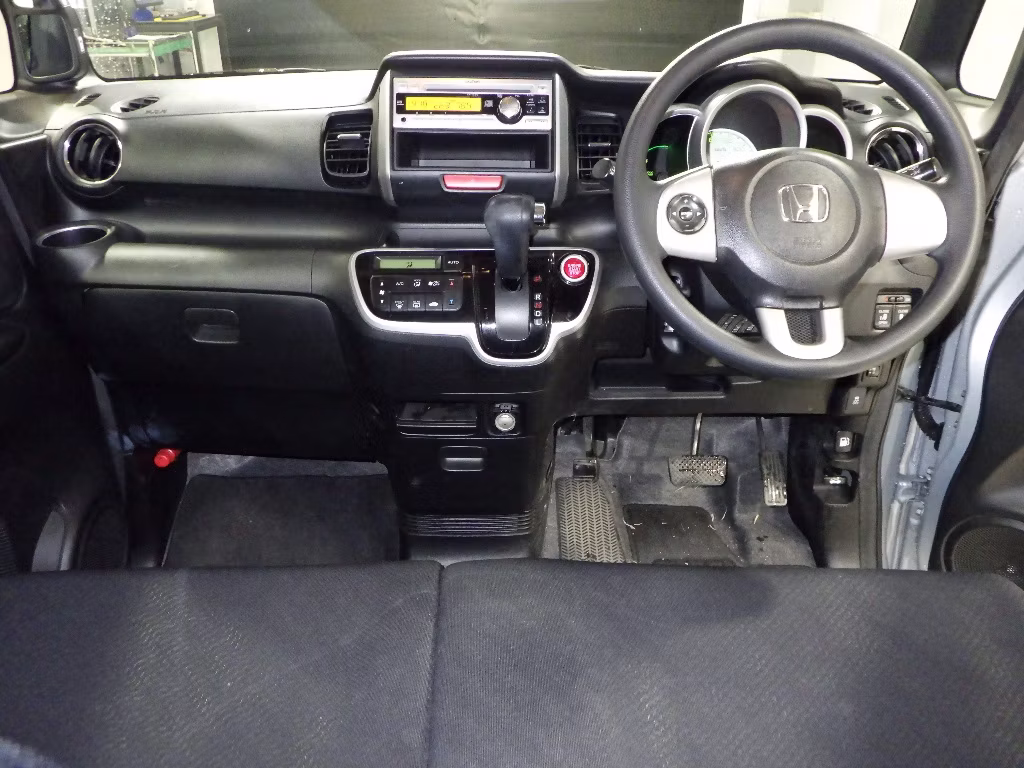 HONDA N-BOX