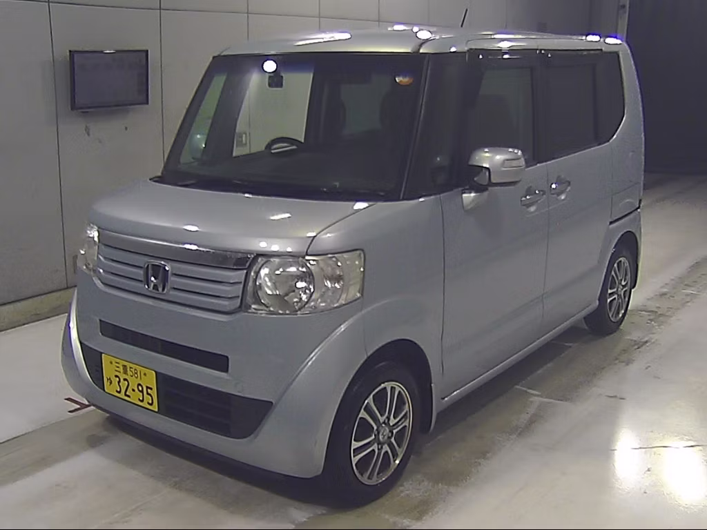 HONDA N-BOX